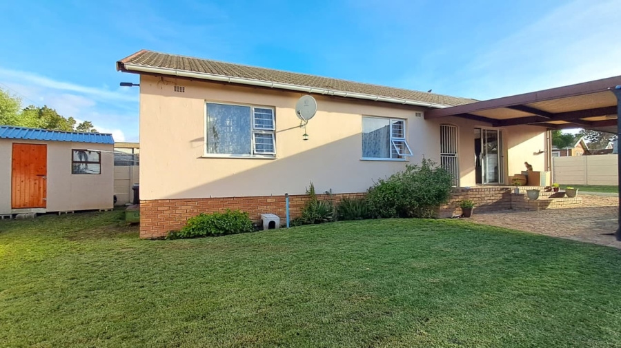 3 Bedroom Property for Sale in Zoo Park Western Cape